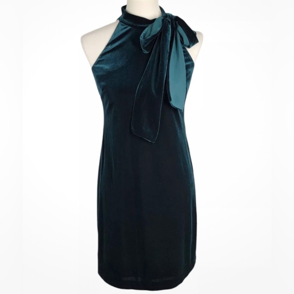 NWT Vince Camuto Hunter Green Velvet Dress size 2
